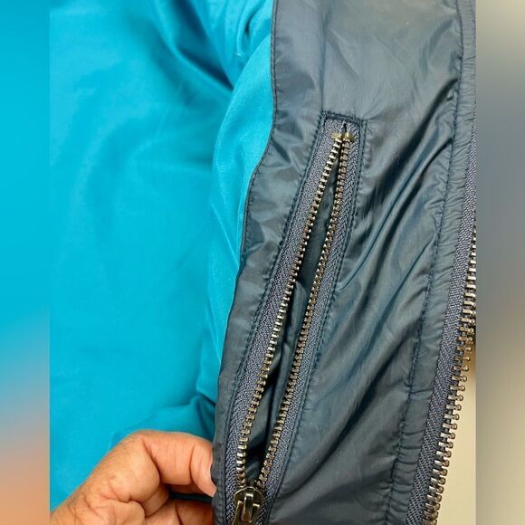 Untuckit Marne Navy Quilted Lightweight Jacket - Picture 7 of 14